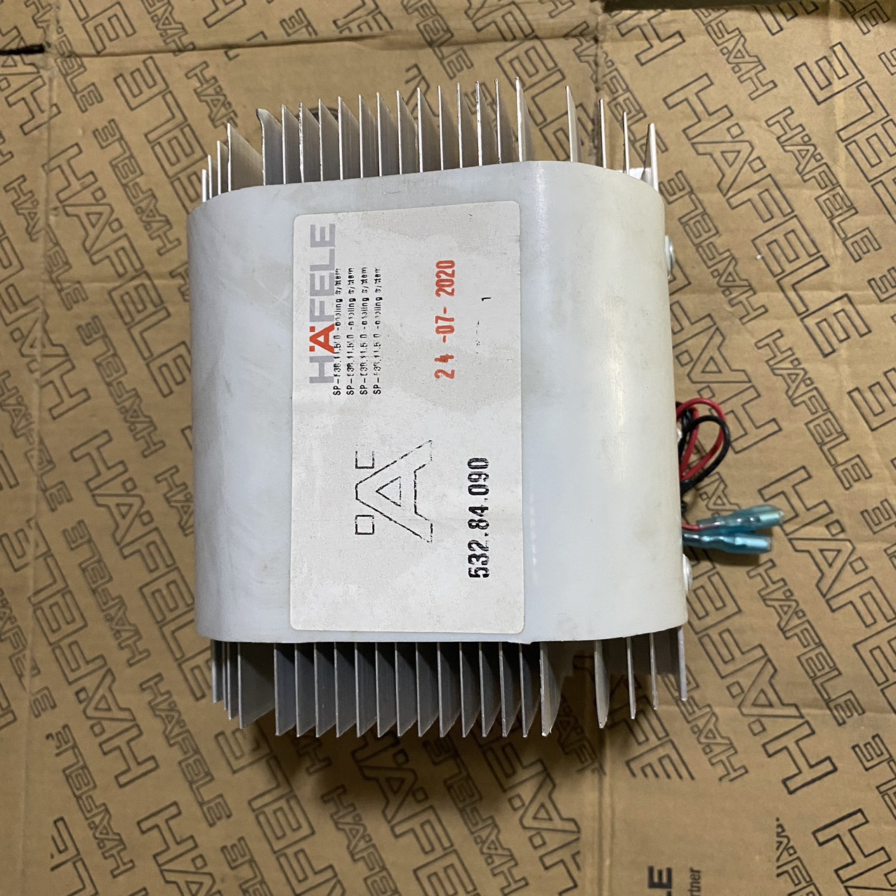 BỘ PHẬN LÀM LẠNH TỦ LẠNH MINI HF-M42G Hafele 538.11.500(532.84.090)