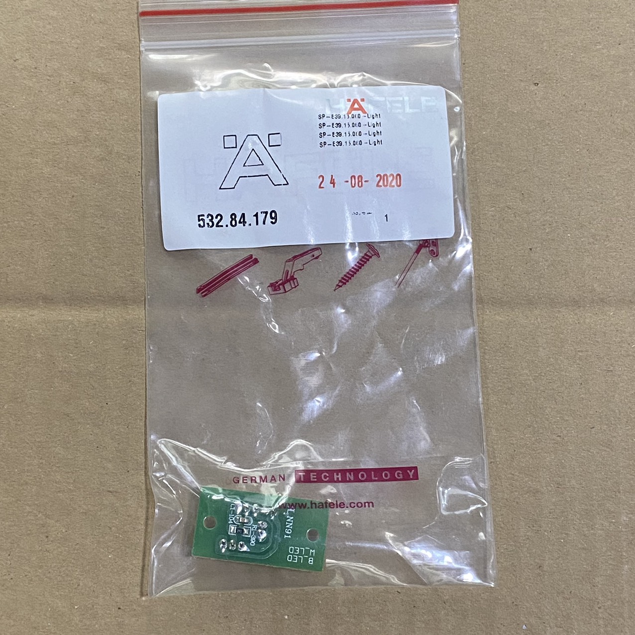 BOARD ĐÈN TỦ RƯỢU 12 CHAI HAFELE 539.15.060 (532.84.179)