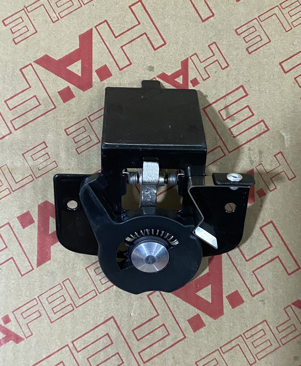 CHẶN CỬA 532.85.056