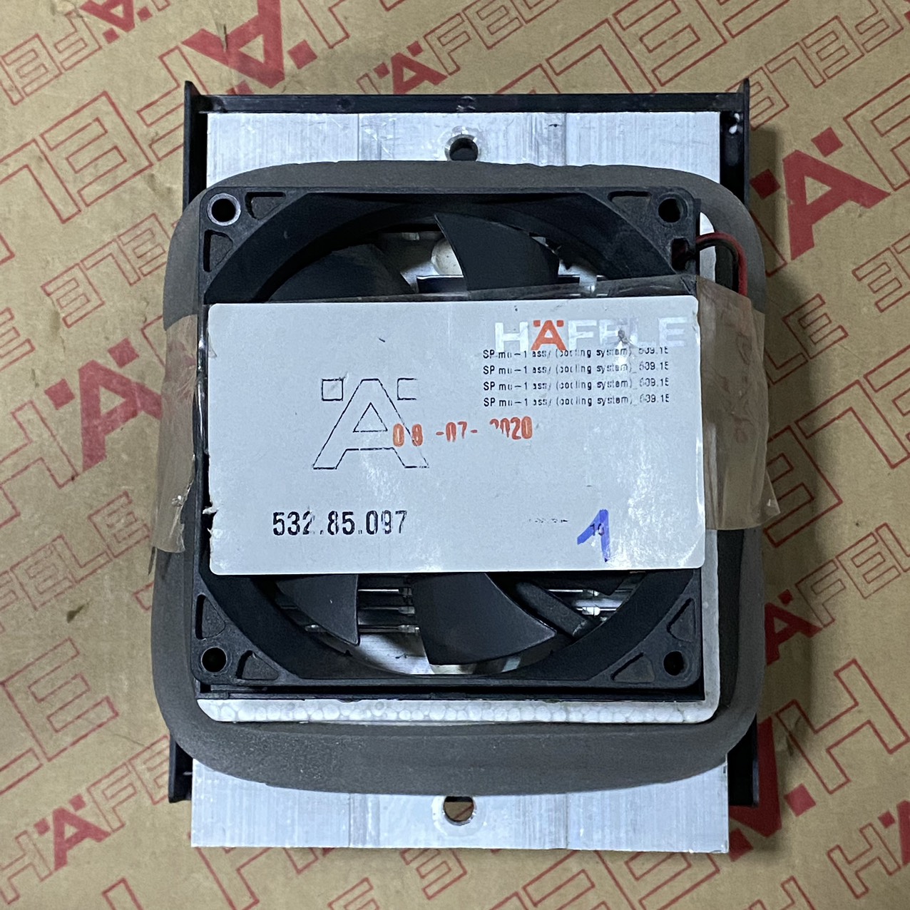 Quạt làm mát Tủ rượu Häfele 16 lít HW-G16 539.15.040(532.85.097)