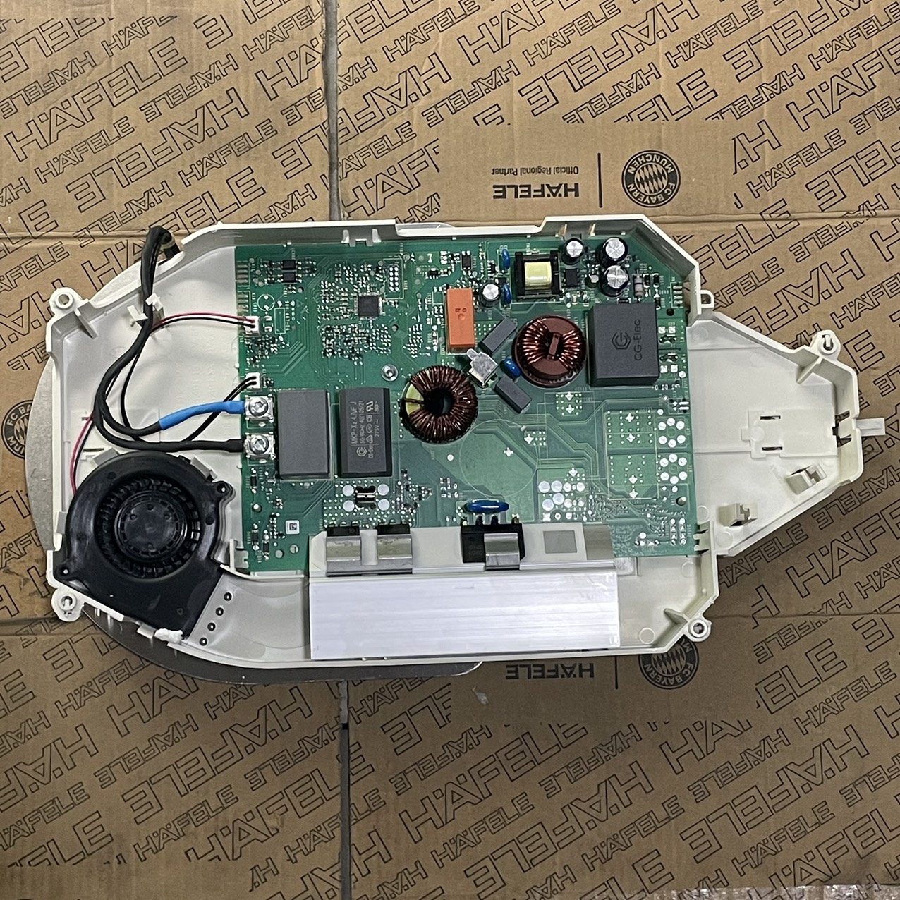 MODULE INDUCTION 250P NIPS BẾP TỪ HC-I772A HAFELE 536.01.695(532.90.137)