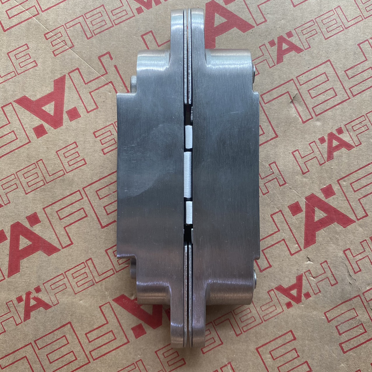 CONCEAL HINGE STST MATT 120 KG 927.03.090