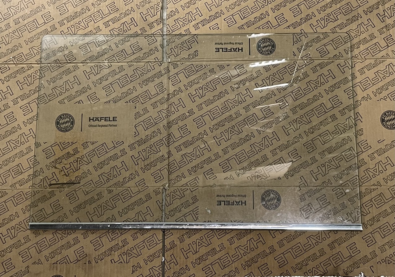 KỆ KÍNH 532.92.137