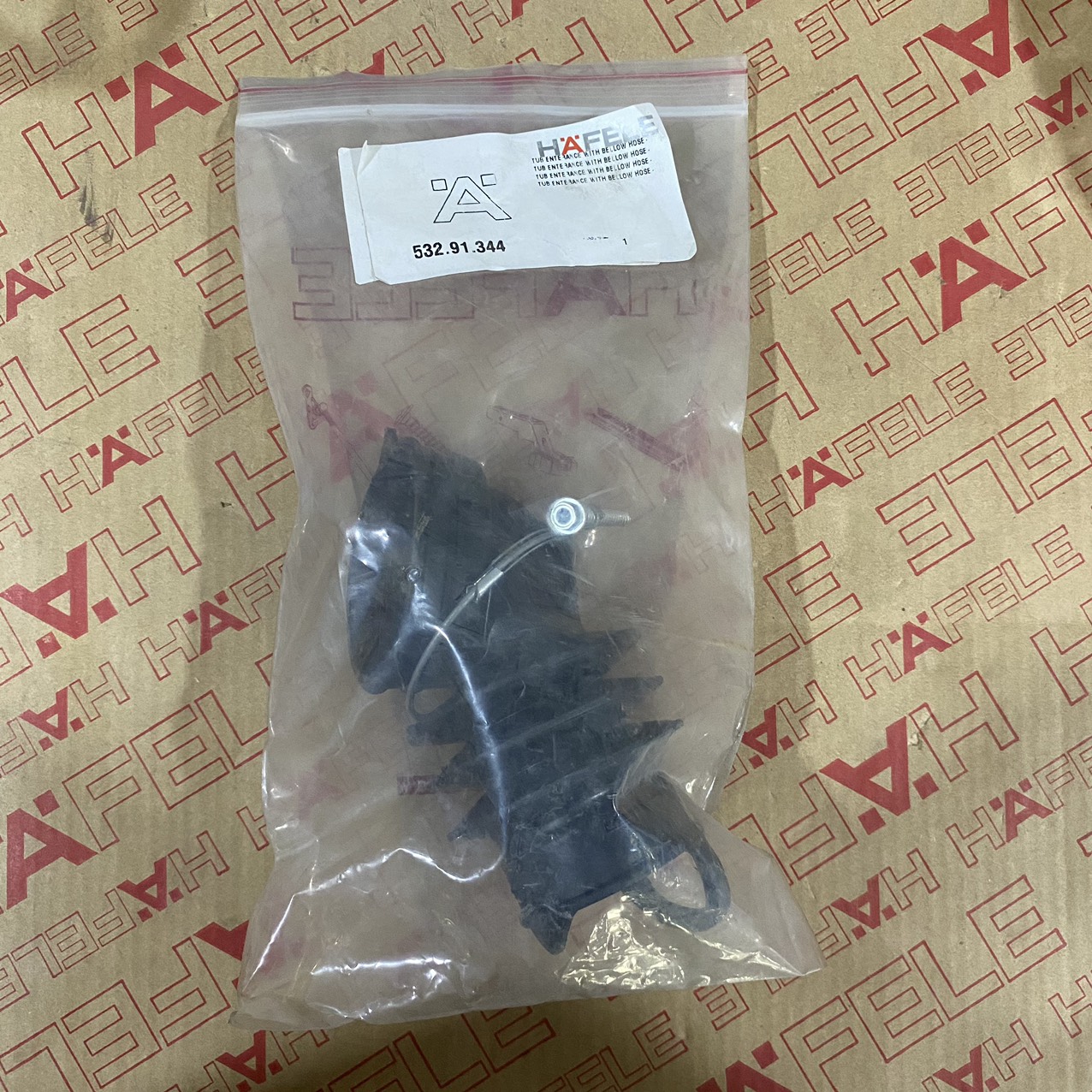 TUB ENTERANCE WITH BELLOW HOSE-C 532.91.344